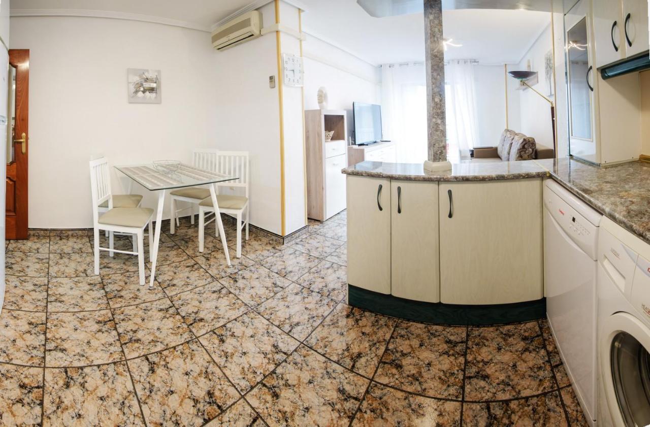 Holiday La Loma Apartment Torrevieja Exterior photo